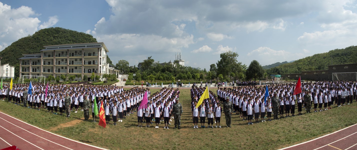 勤智学校军训 (1).jpg