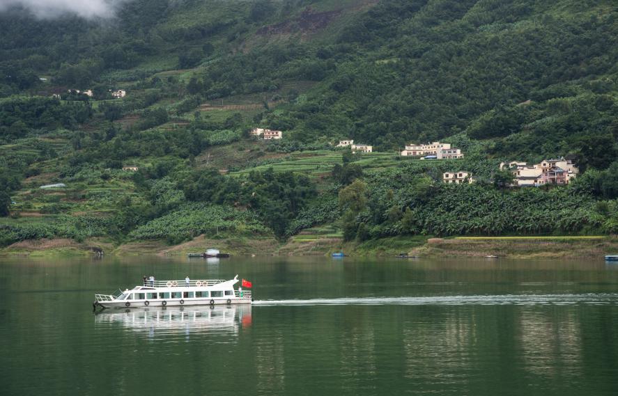 黔山黔水-万峰湖红椿景区（1）