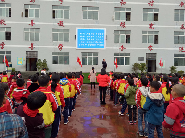 曾富贵副校长讲话.jpg