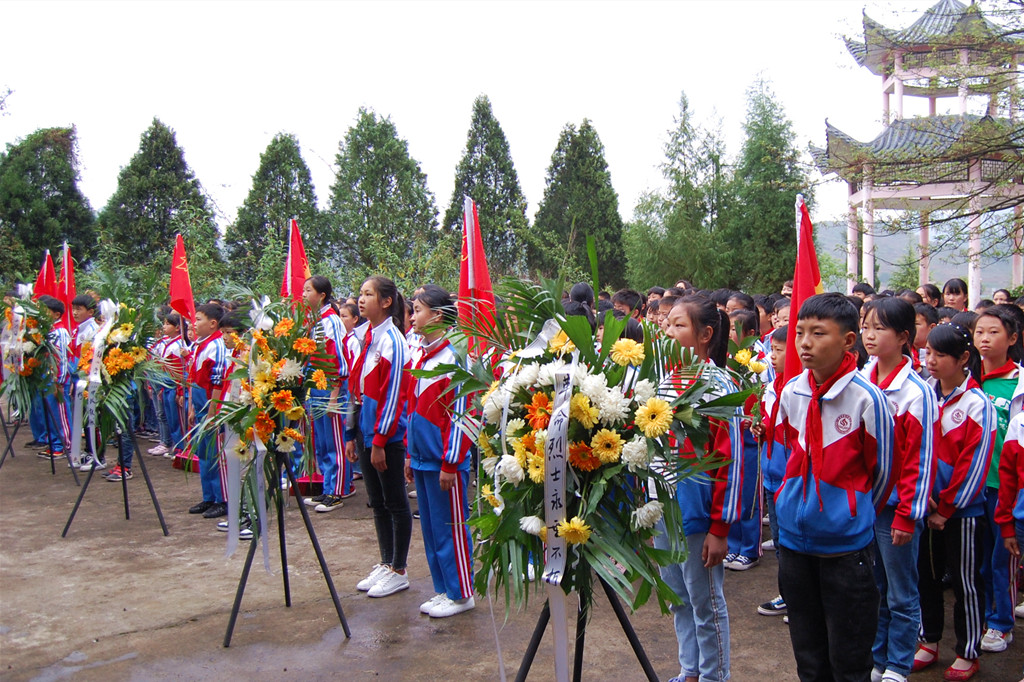 整齐列队.jpg