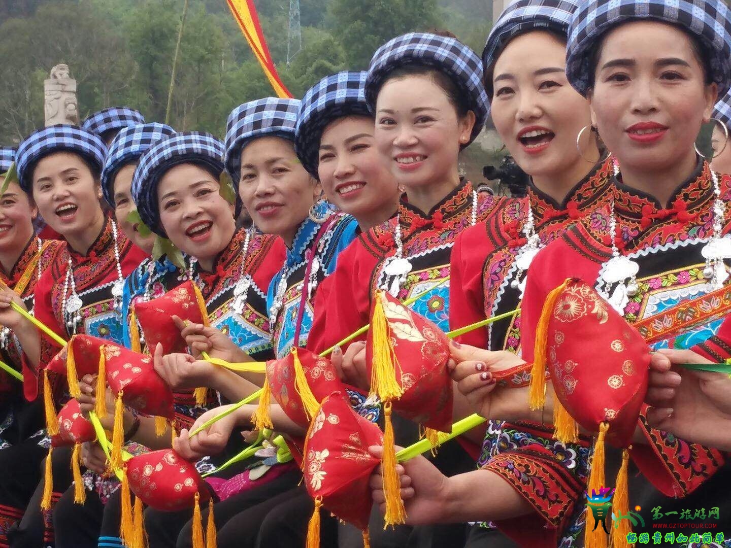 旅游3.jpg