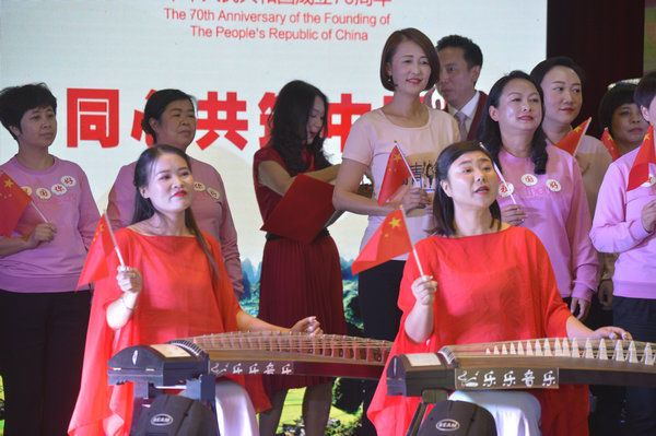 州委统战部新中国成立70周年活动（摄影：印象黔西南） (68).jpg