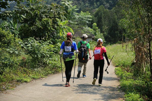 探秘喀斯特第二天（摄影：江德兰） (9).jpg