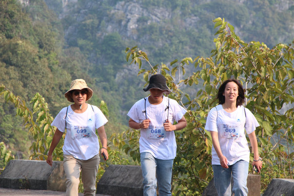 探秘喀斯特第二天（摄影：陆发春） (4).jpg