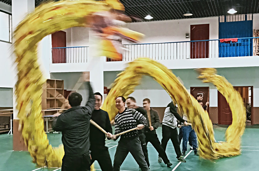 图为龙对训练现场.jpg