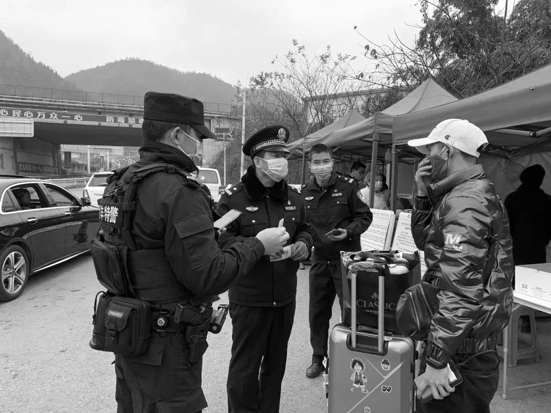 1580782904127098399.jpg 摄影:李娅梅(1).jpg