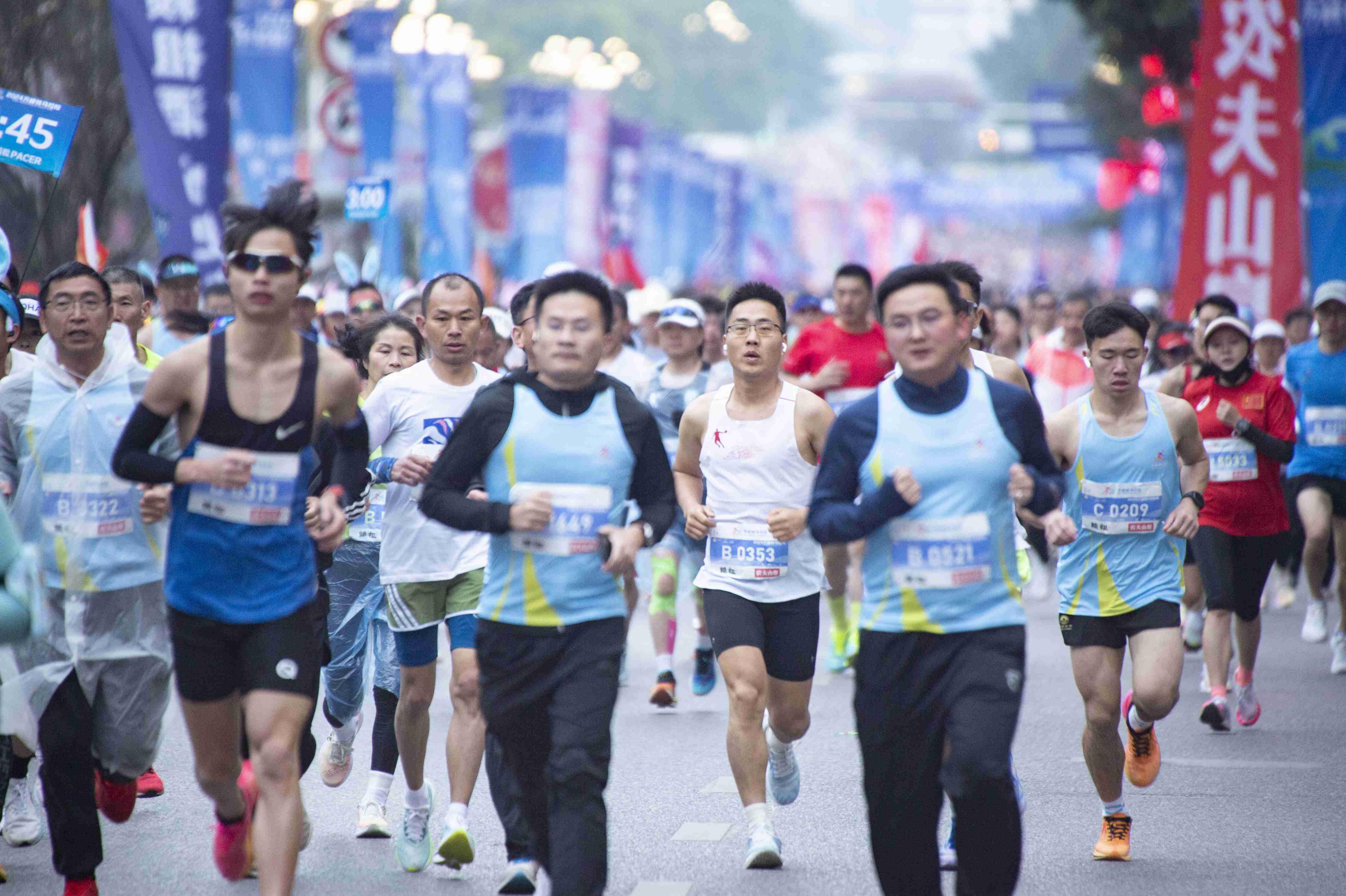 2024万峰林马拉松比赛（摄影：印象黔西南） (6).jpg