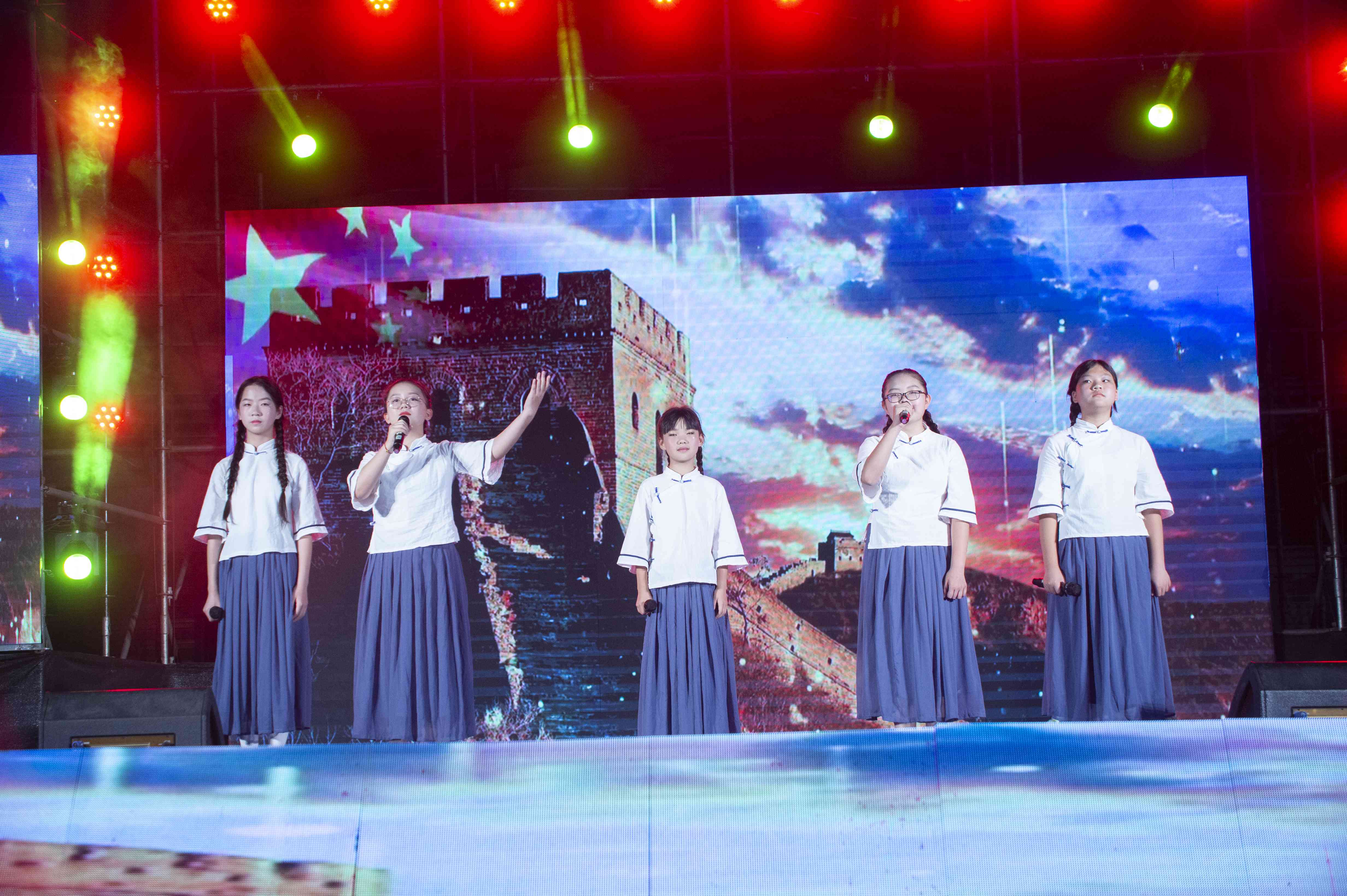 兴义市2024年六一国际儿童节文艺演出（来源：印象黔西南） (16).jpg
