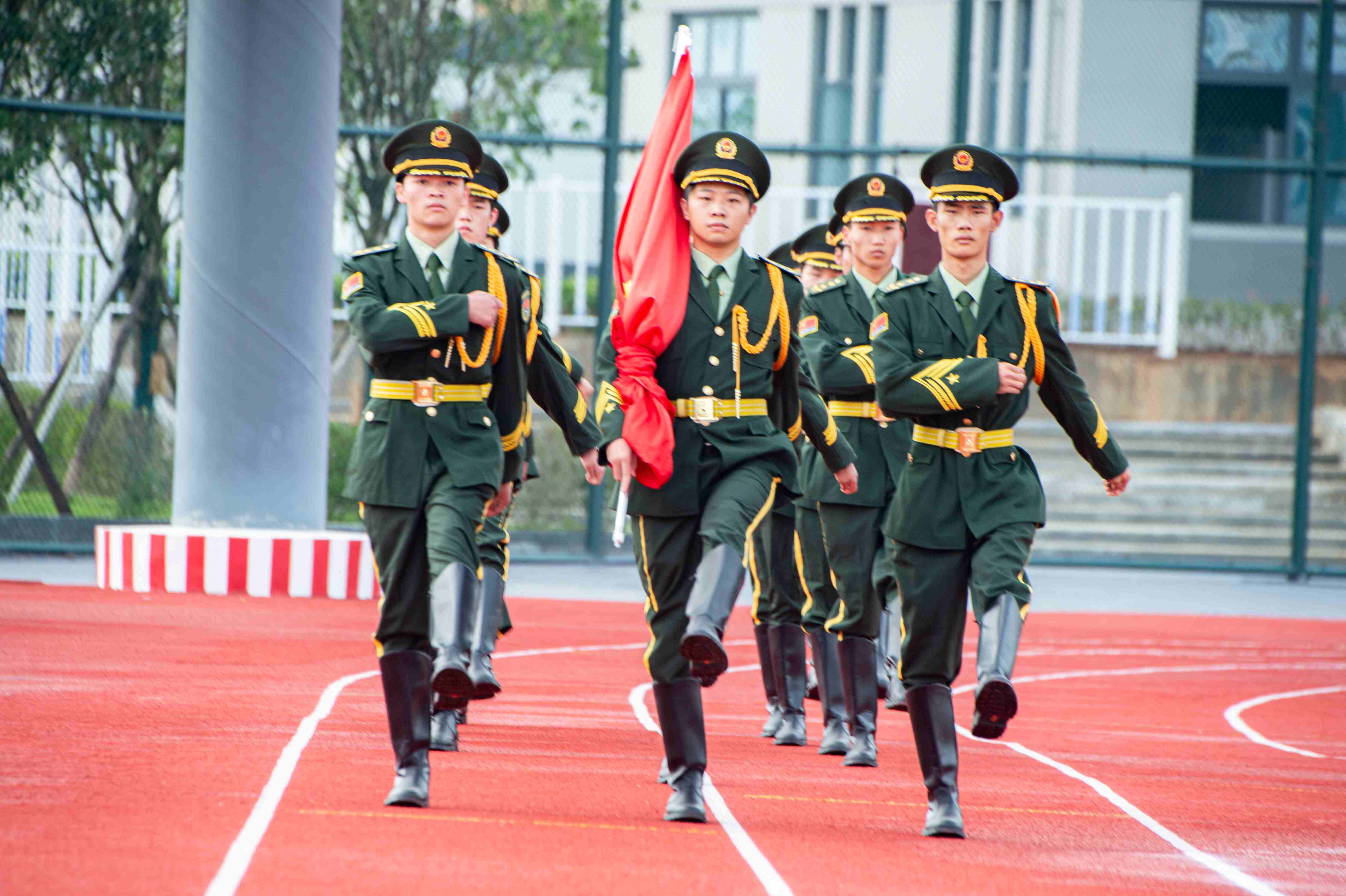 1758207441411054083.jpg 州职院2025开学典礼(提供:印象黔西南) (1).jpg