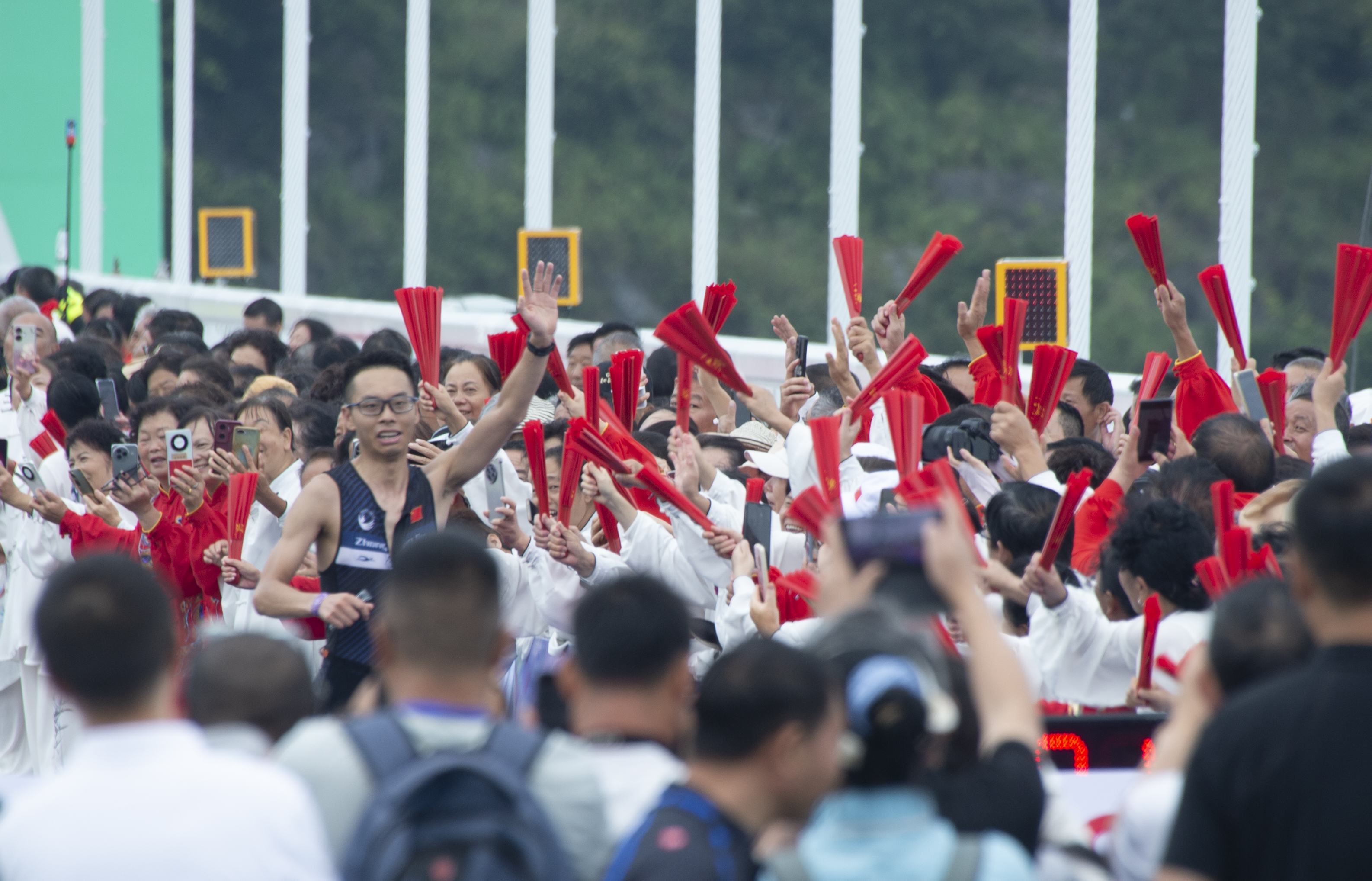 1758529395560024979.jpg _YXQ8753.jpg