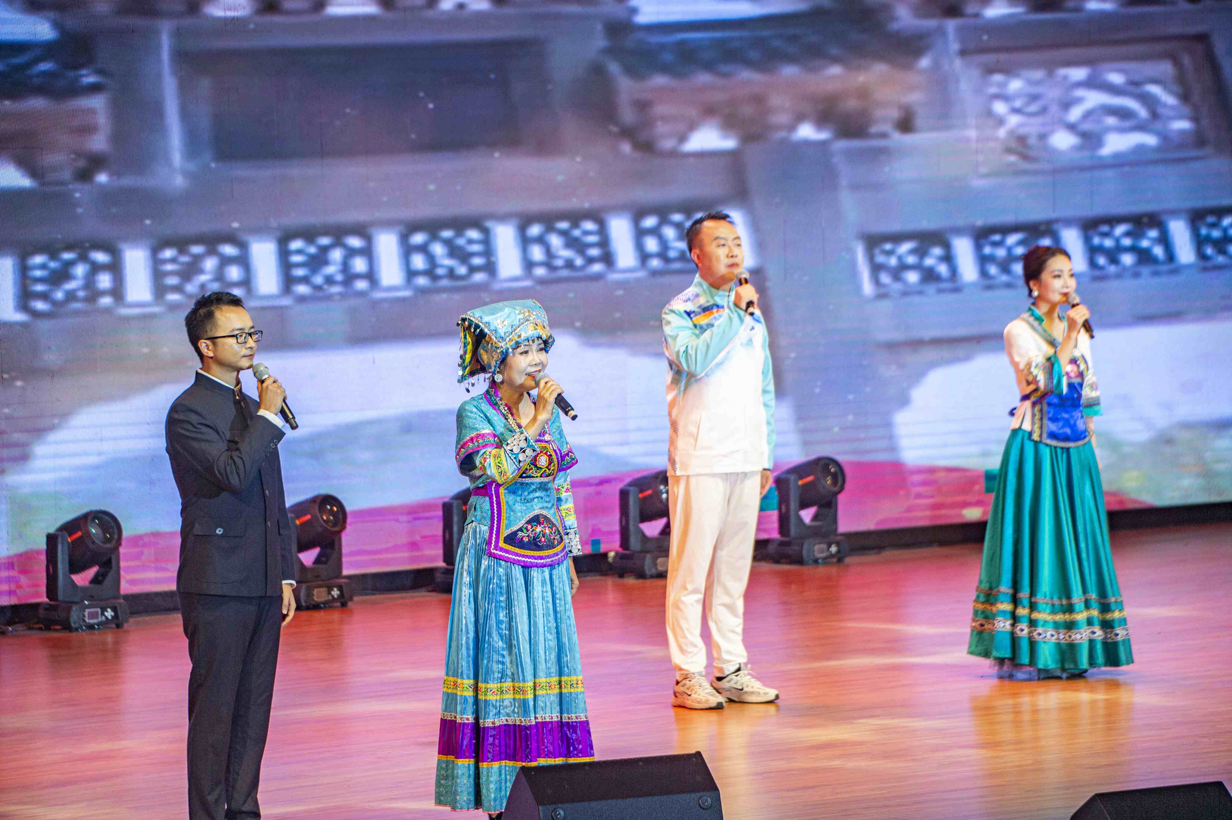 1759145889222087583.jpg 兴义市阳光书院“9.28”活动(摄影:印象黔西南) (28).jpg