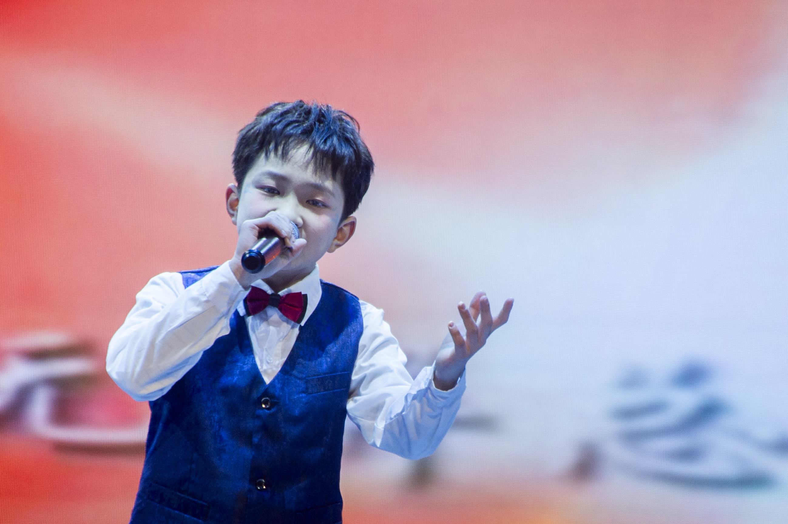 1769432897897083383.jpg 2025加油之声歌唱大赛总决赛(摄制:印象黔西南) (31).jpg