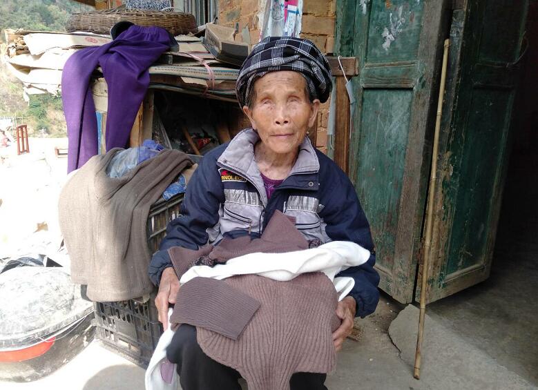 1545732573196025867.jpg 2.jpg