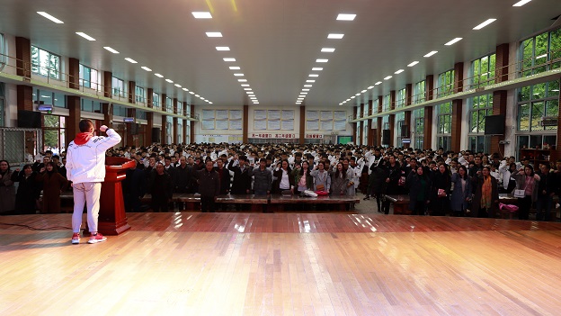 百日誓师集体宣誓.jpg