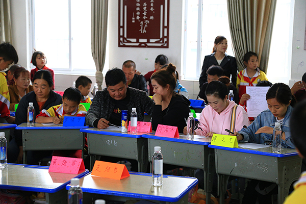 1559362343465020031.jpg 2019年六一儿童节(来源:印象黔西南 祝鸿江) (11).jpg