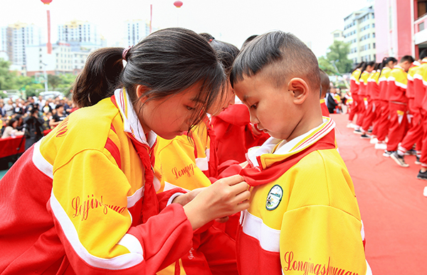 1559362944988044314.jpg 2019年六一儿童节(来源:印象黔西南 张林森) (4).jpg