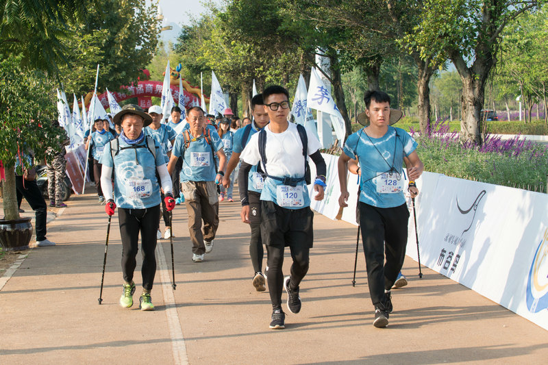 1、探秘喀斯特第四天（摄影：彭金生） (3).jpg