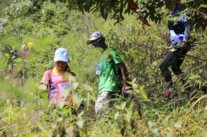 3、探秘喀斯特第二天（摄影：谢敏） (10).jpg