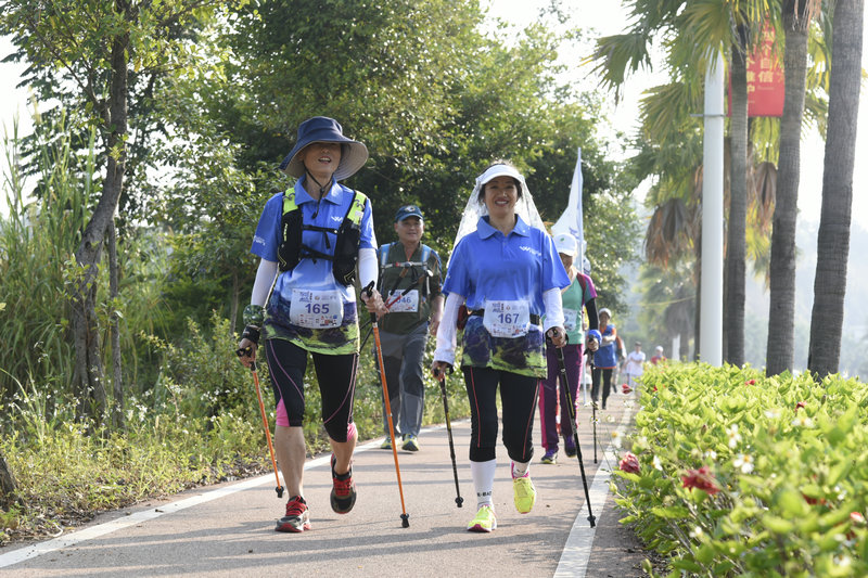 10、探秘喀斯特第三天（摄影：吴升海） (4).jpg