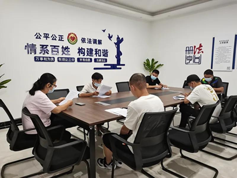 政法1.jpg
