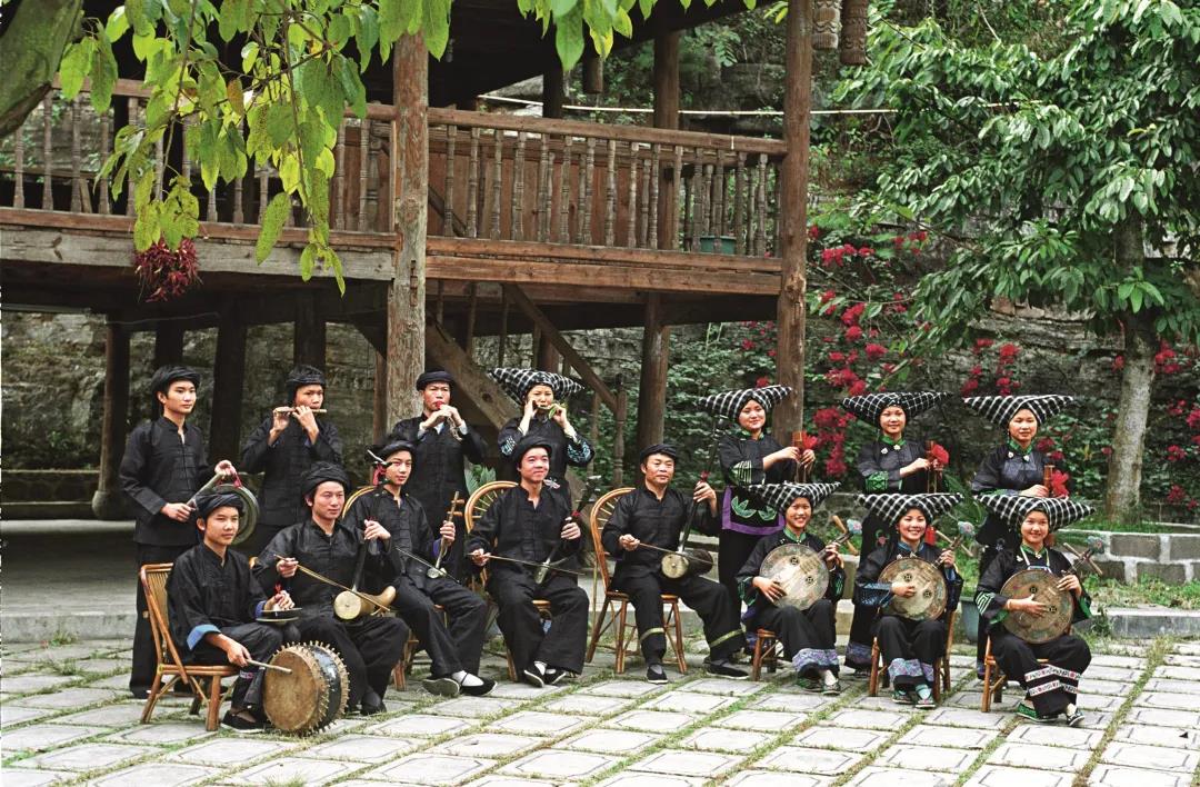 1637547995376093559.jpg 南盘江镇八音坐唱乐队.jpg