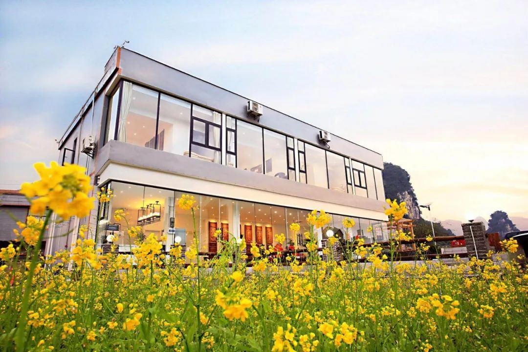 1648906206177059473.jpg 1648906206177059473.jpg