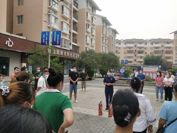 宣传讲解消防知识(1).jpg